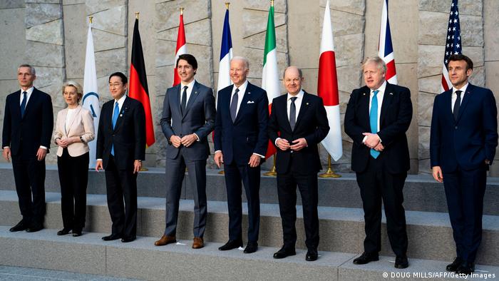Latest news - Le G7 fera des « propositions concrètes » pour « augmenter la pression sur la Russie »